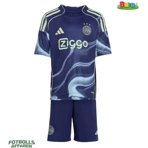 Ajax Bortaställ Barn 2025-26 Kortärmad (+ Korta byxor)